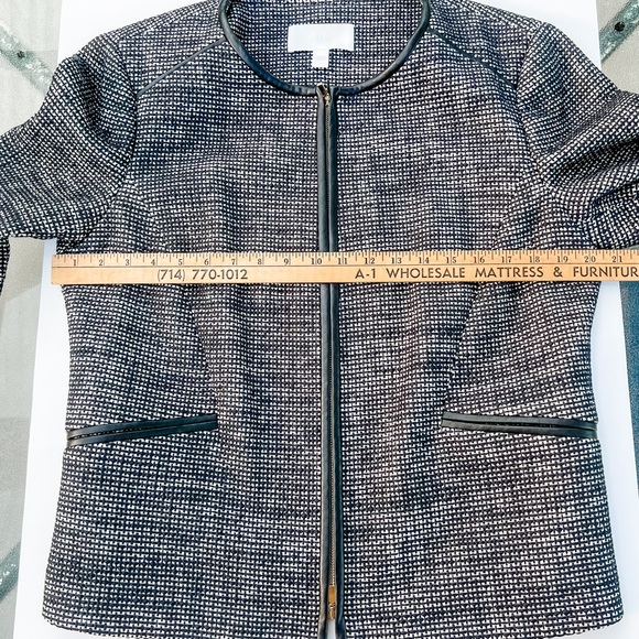 Hugo Boss Classic Leather Trimmed Tweed Collarless Jacket 12 - Picture 3 of 10